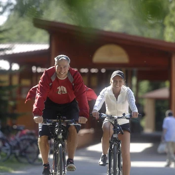 Region Uherské Hradiště mit dem Fahrrad: Radwege, Tipps und Aufenthalte in Slovácko