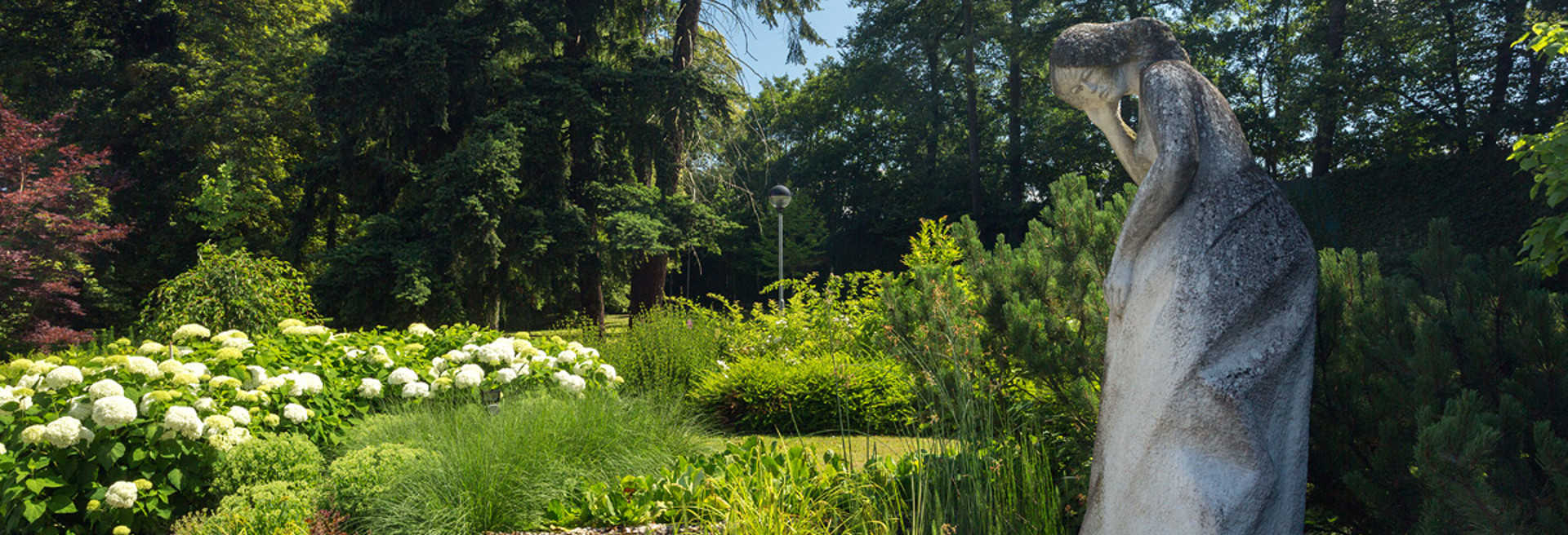 Lázeňský park - SIRNATÉ LÁZNĚ Ostrožská Nová Ves